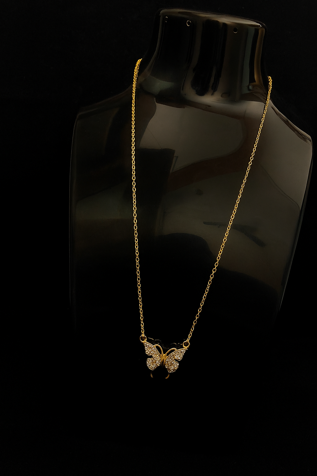 Gold Plated American Diamond Pendent chain For All age Women And Girls..