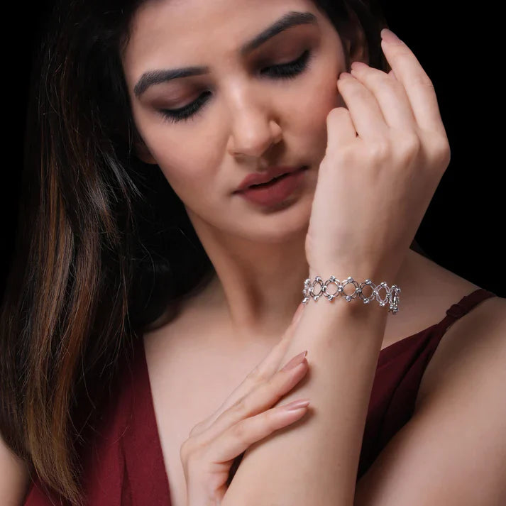 Anushka Sharma Ring Cum Bracelet