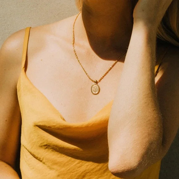 18k gold plated Gleve Anti Tarnish Stainless Steel Gold Gold Rose Necklace buy 1 get 1 free