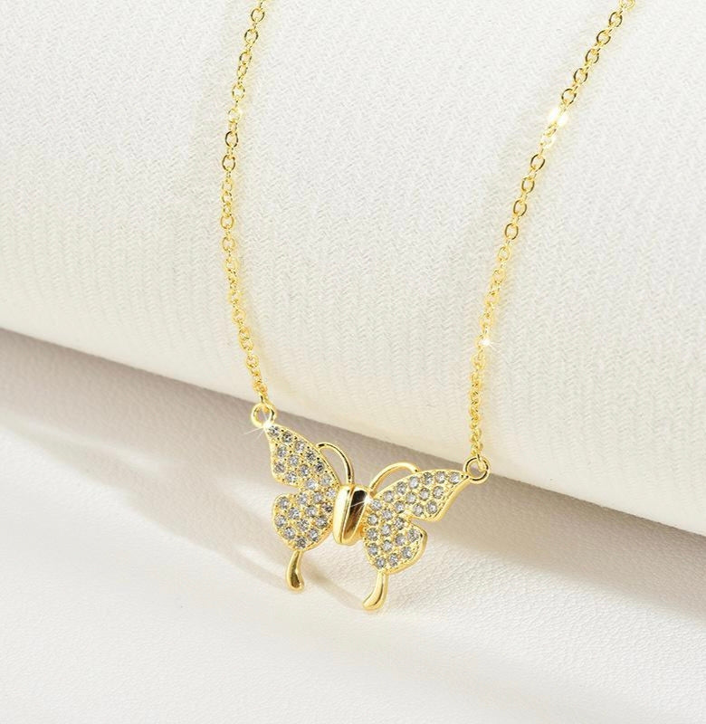 Gold Plated American Diamond Pendent chain For All age Women And Girls..